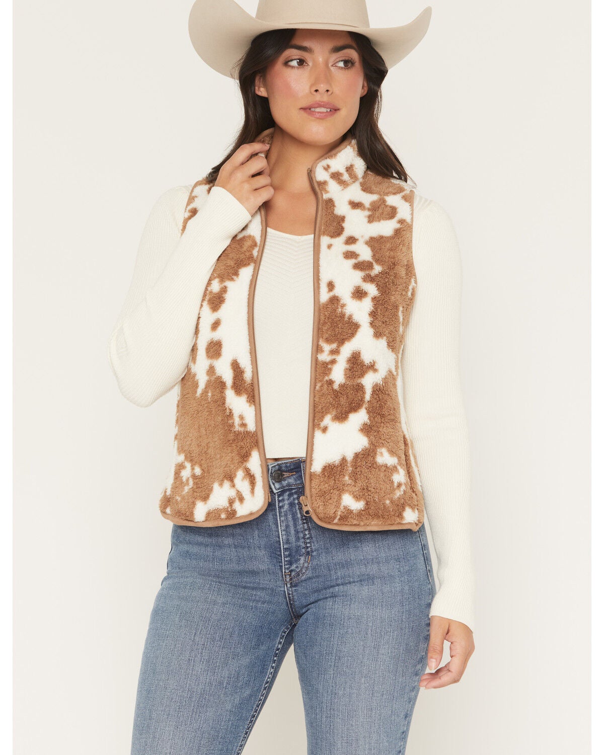 Shyanne Women's Jean Cow Print Sherpa Zip-Up Vest, Coffee, hi-res