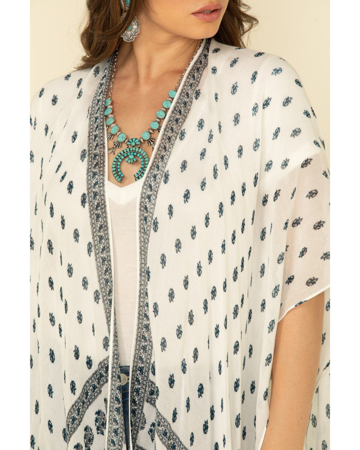 Image #5 - Shyanne Women's Paisley Print Border Shawl, White, hi-res