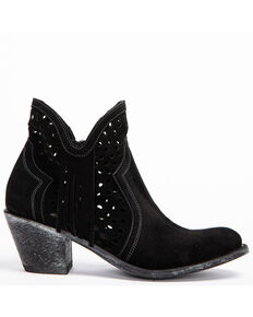 black friday bootbarn