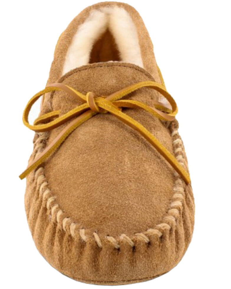 minnetonka sheepskin moccasins