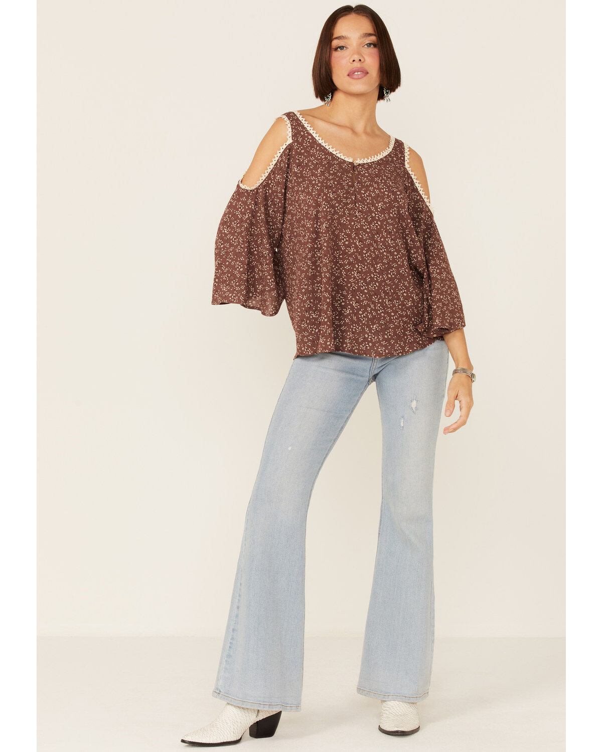 Image #4 - Wild Moss Women's Mauve Ditsy Floral Cold Shoulder Woven Top, , hi-res