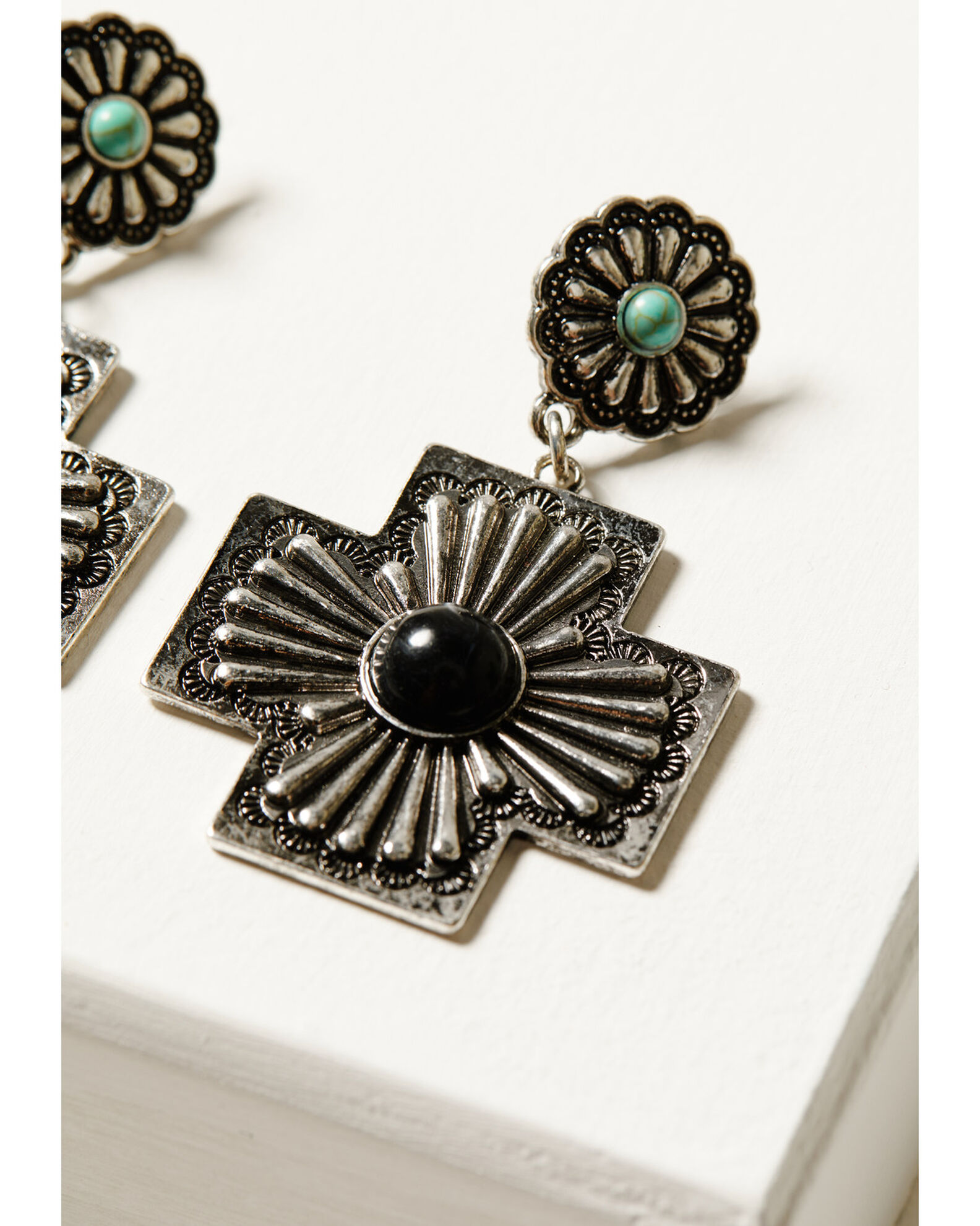 Shyanne earrings sales