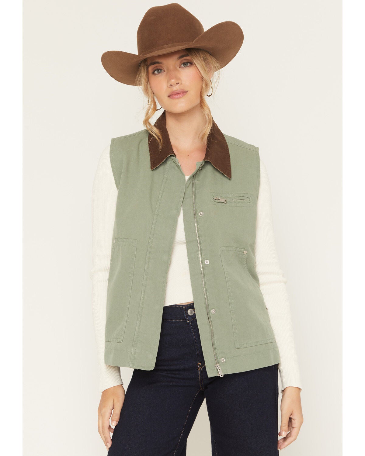 Ashley Women's Solid Quilted Canvas Barn Jacket, Green, hi-res