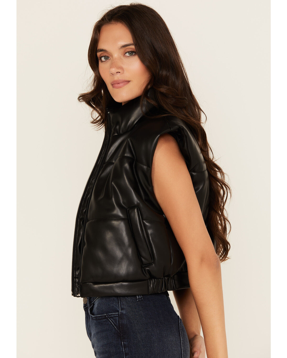 【スーパーセール】 Vest Puffer Leather Faux Women's Stoosh | Barn Boot トップス