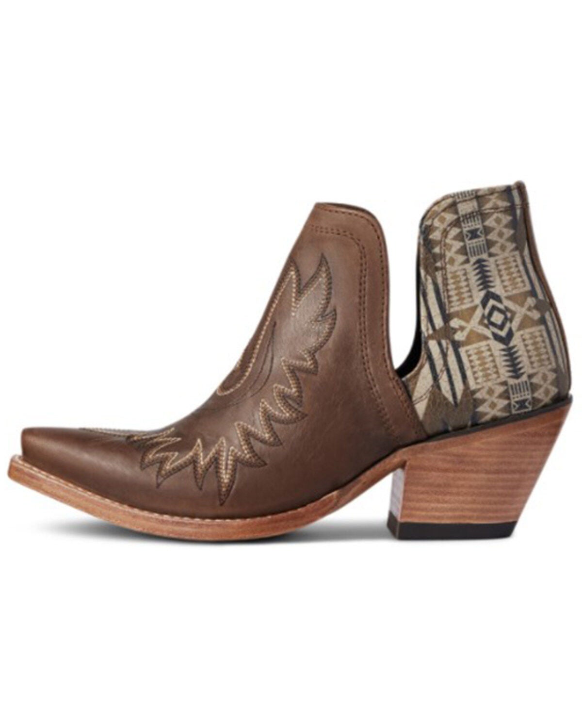 cowboy booties canada