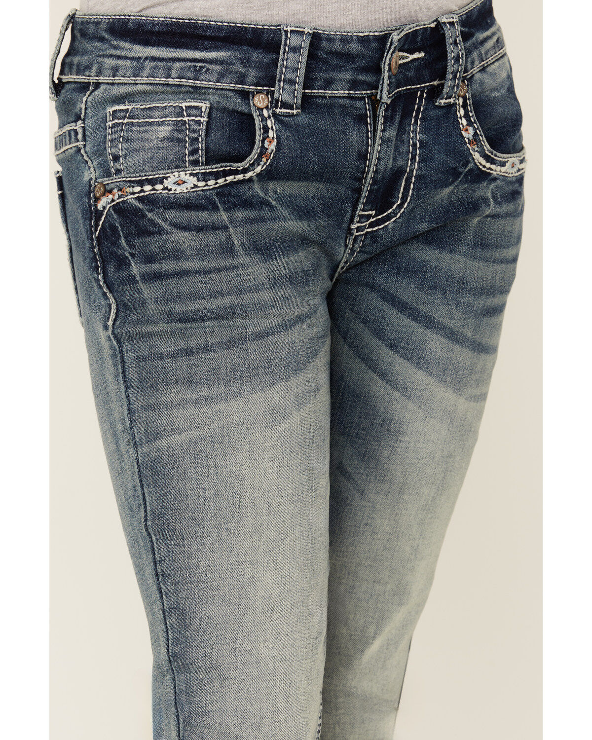 Product Name:  Shyanne Girls' Light Wash Steer Head Pocket Bootcut Stretch Denim Jeans