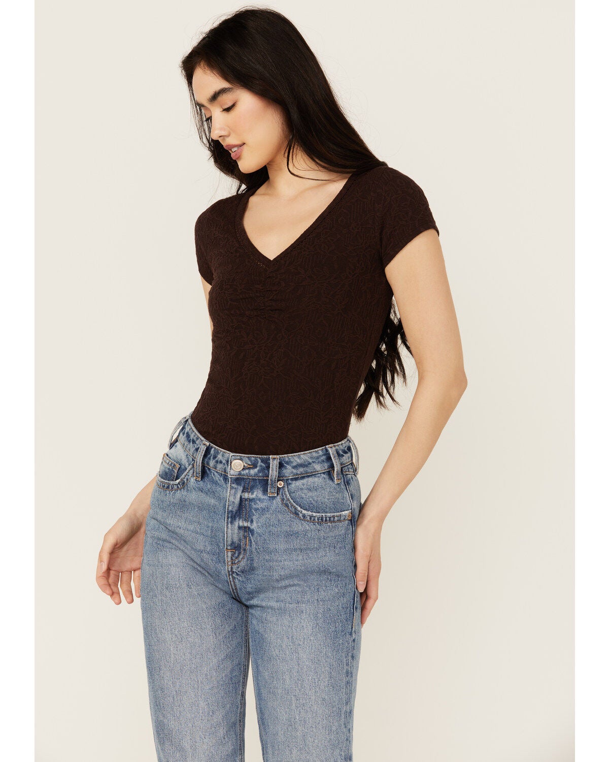 Shyanne Women's Floral Jacquard Short Sleeve Top, Chocolate, hi-res