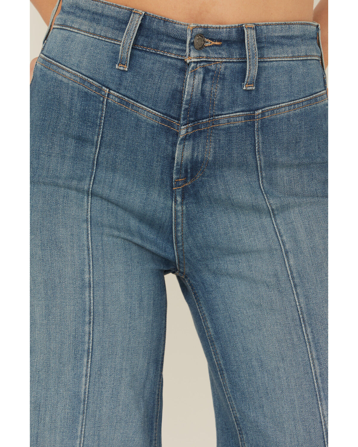 Product Name:  Ariat Women's Sloane Medium Wash Ultra High Rise Wide Leg Denim Jeans