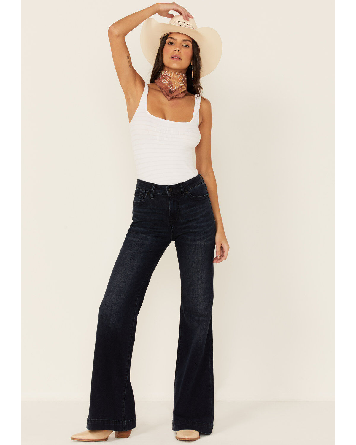 Image #1 - Shyanne Women's Chandelier Pocket High Rise Flare Jeans, , hi-res