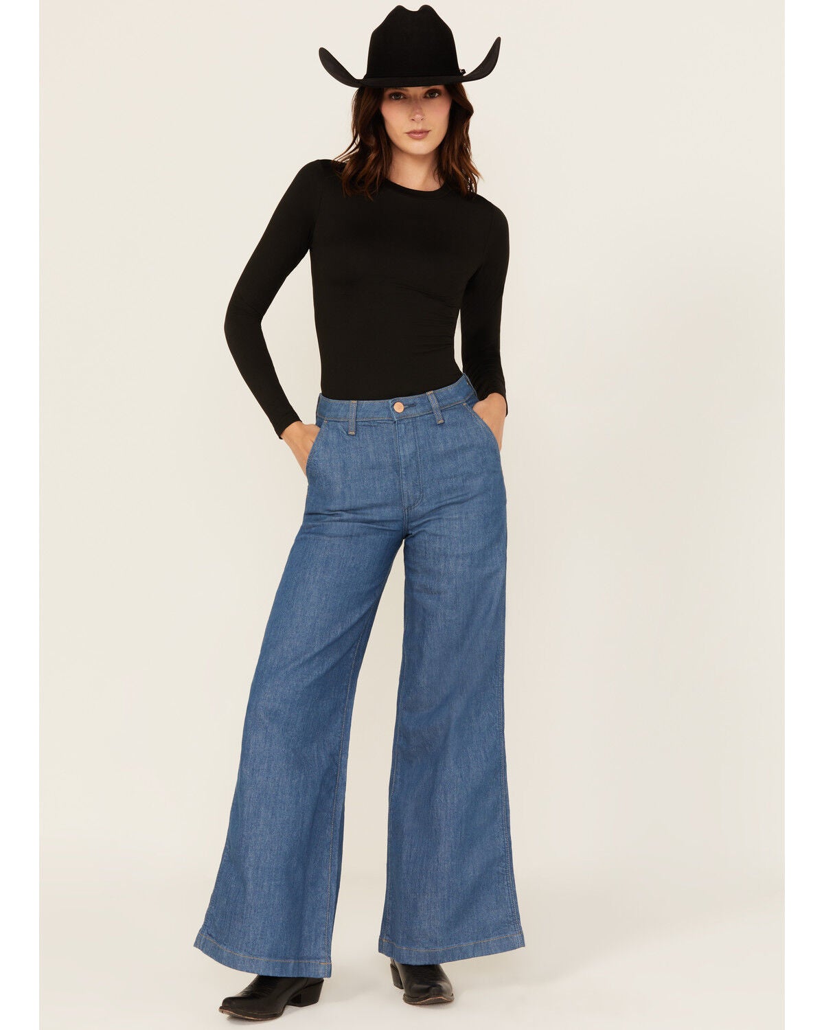 Wrangler Women's Medium Wash Original Rinse High Rise Trouser Stretch Denim Jeans, Medium Wash, hi-res