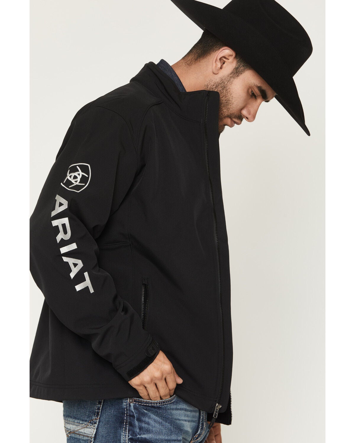Image #2 - Ariat Men's Logo 2.0 Softshell Jacket, Black, hi-res