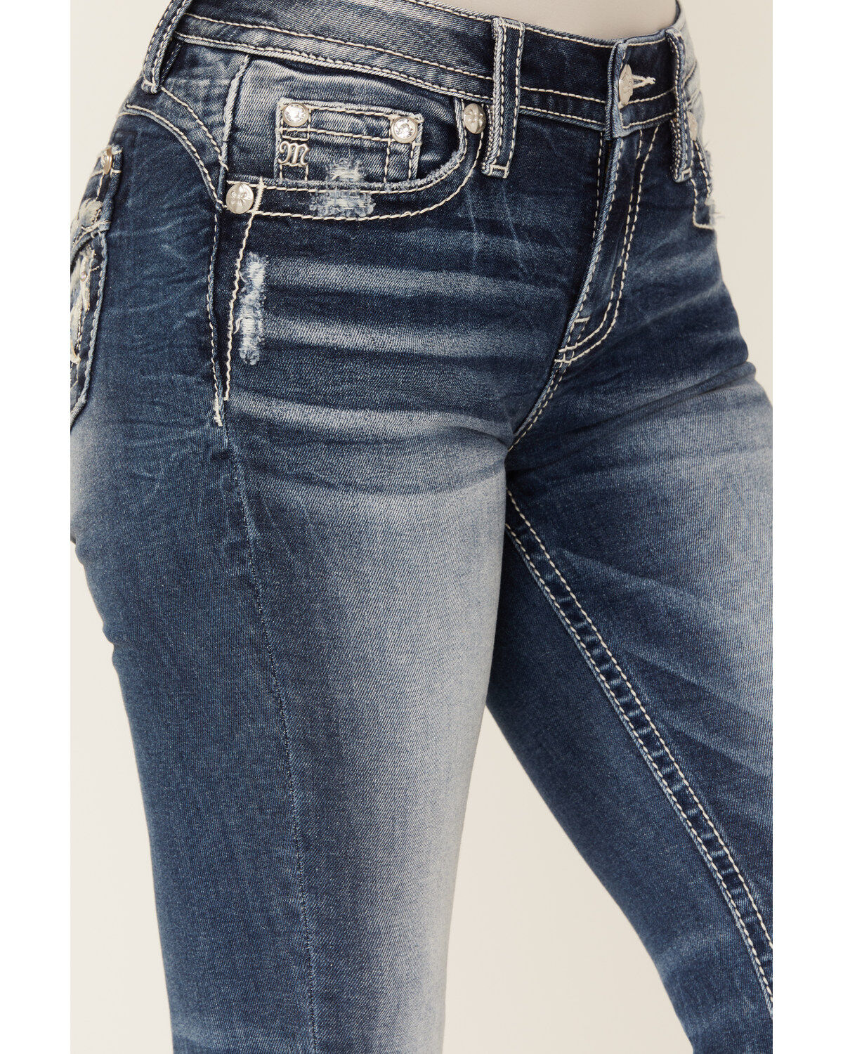 Product Name:  Miss Me Women's Dark Wash Mid Rise Downward Feather Wing Stretch Bootcut Jeans