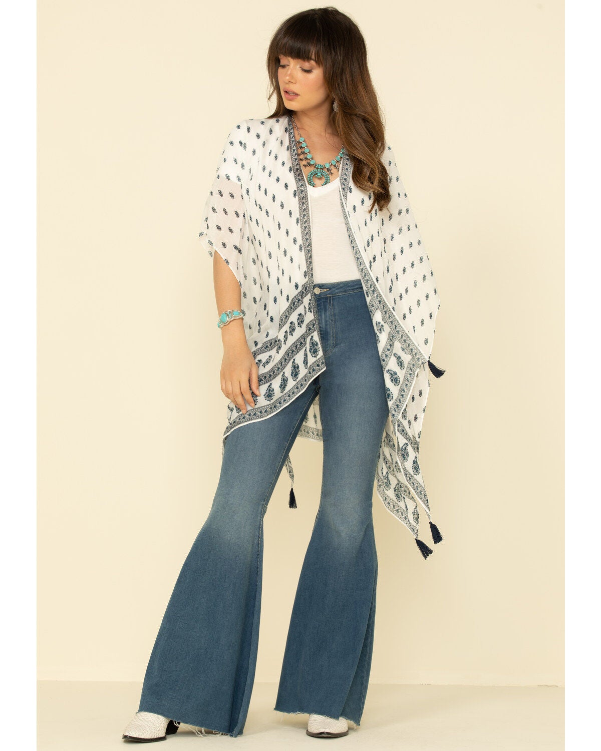 Image #2 - Shyanne Women's Paisley Print Border Shawl, White, hi-res