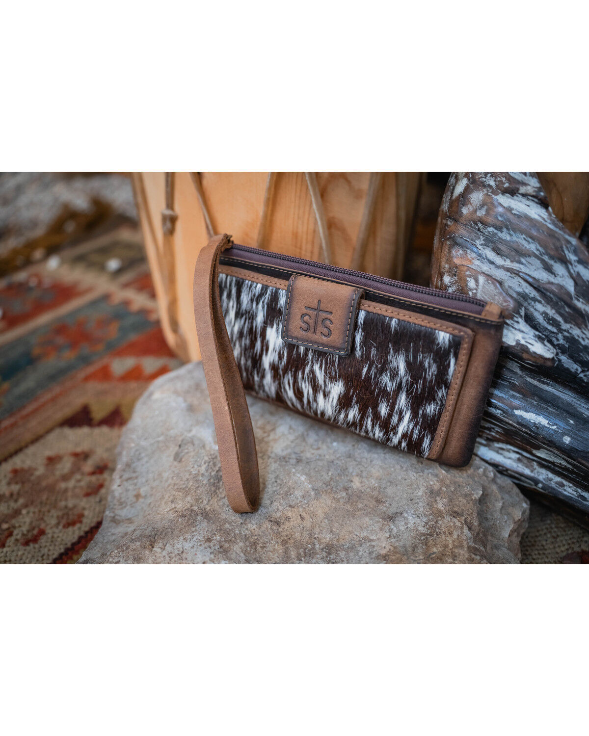 STS Ranchwear by Carroll Women's Haley Cowhide Wallet