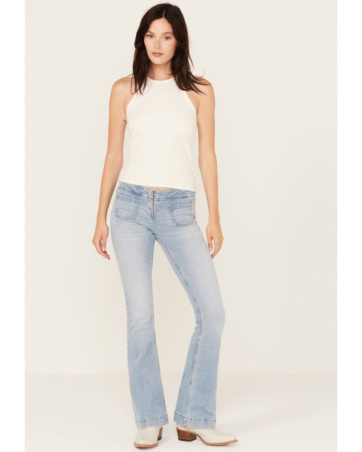 Shyanne Women's Desert Lily Light Wash Low Rise Bootcut Jeans, Light Wash, hi-res
