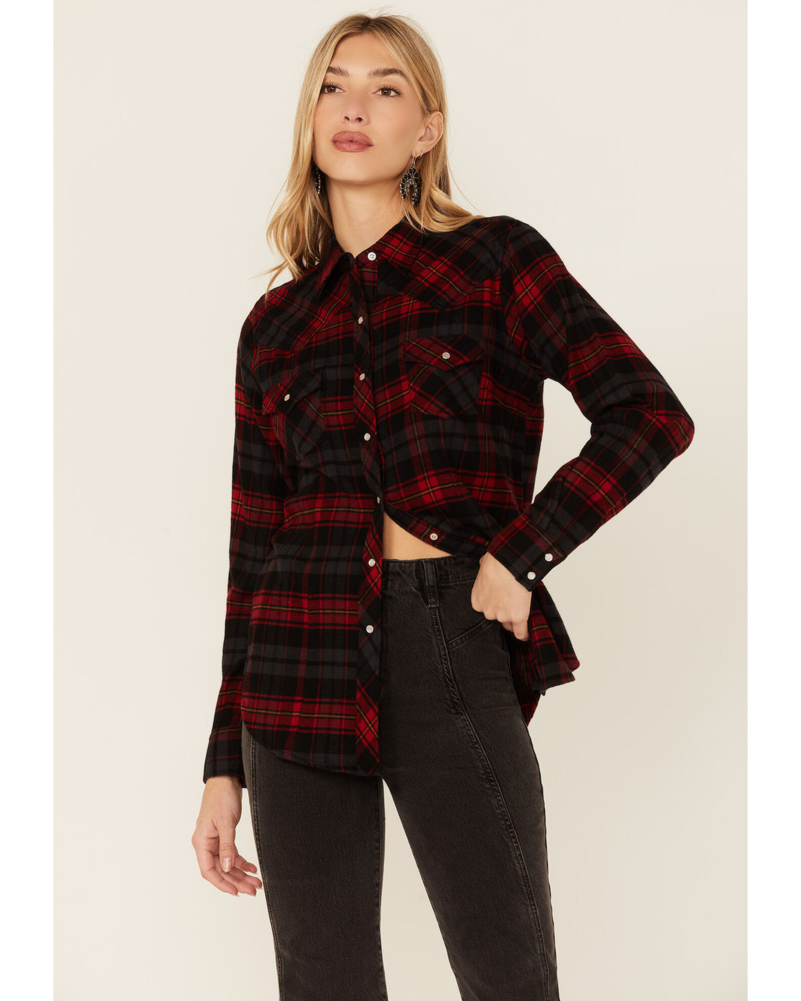 Adelaide dæk Alert Ely Walker Women's Red & Black Plaid Flannel Shirt | Boot Barn