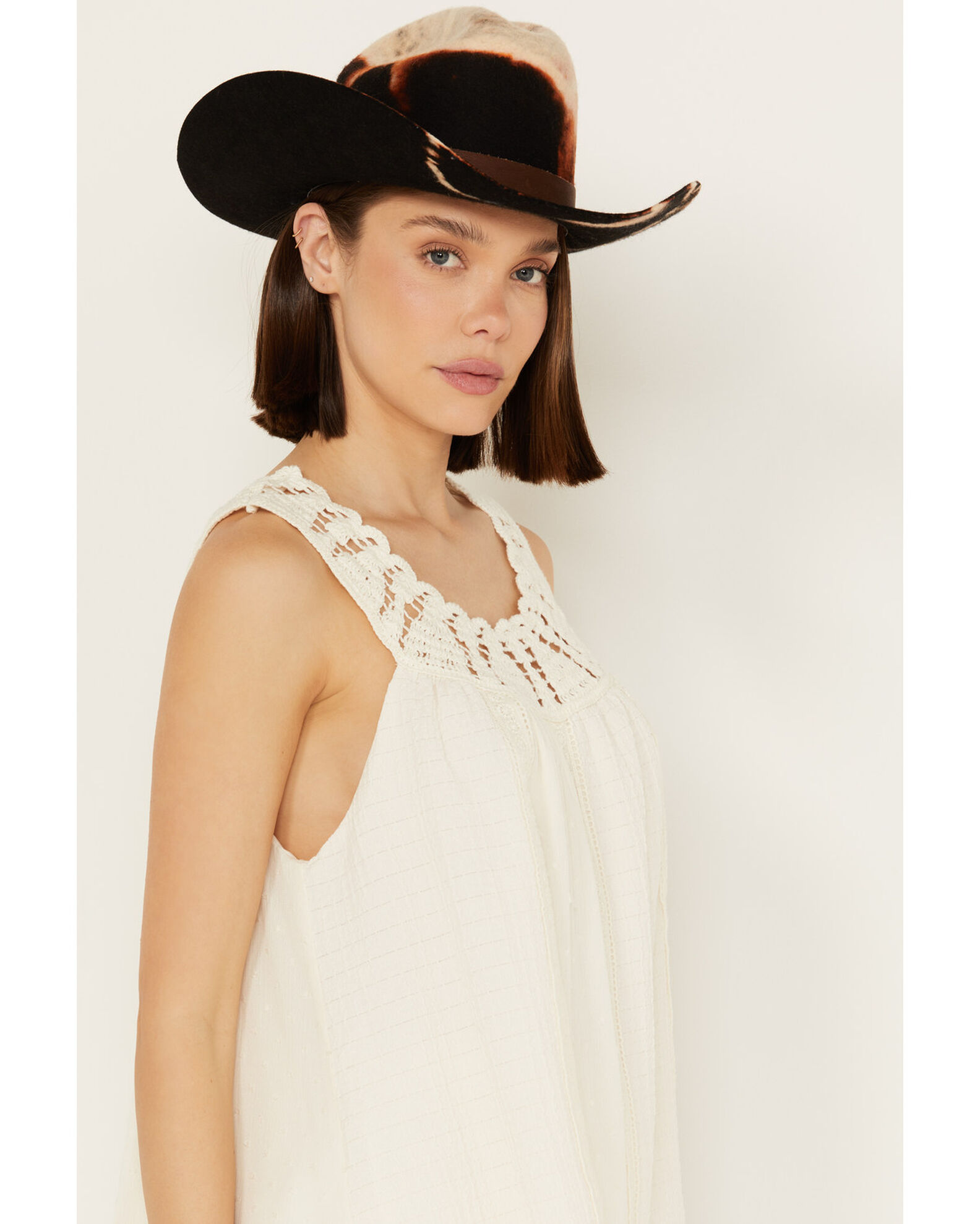 Image #2 - Miss Me Women's Crochet Neck Sleeveless Peasant Top, Natural, hi-res