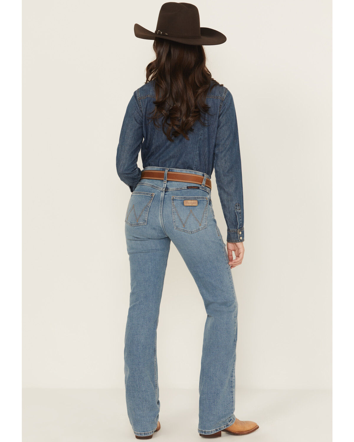 Product Name:  Wrangler Women's Medium Wash Mid Rise Willow Ultimate Riding Bootcut Stretch Denim Jeans