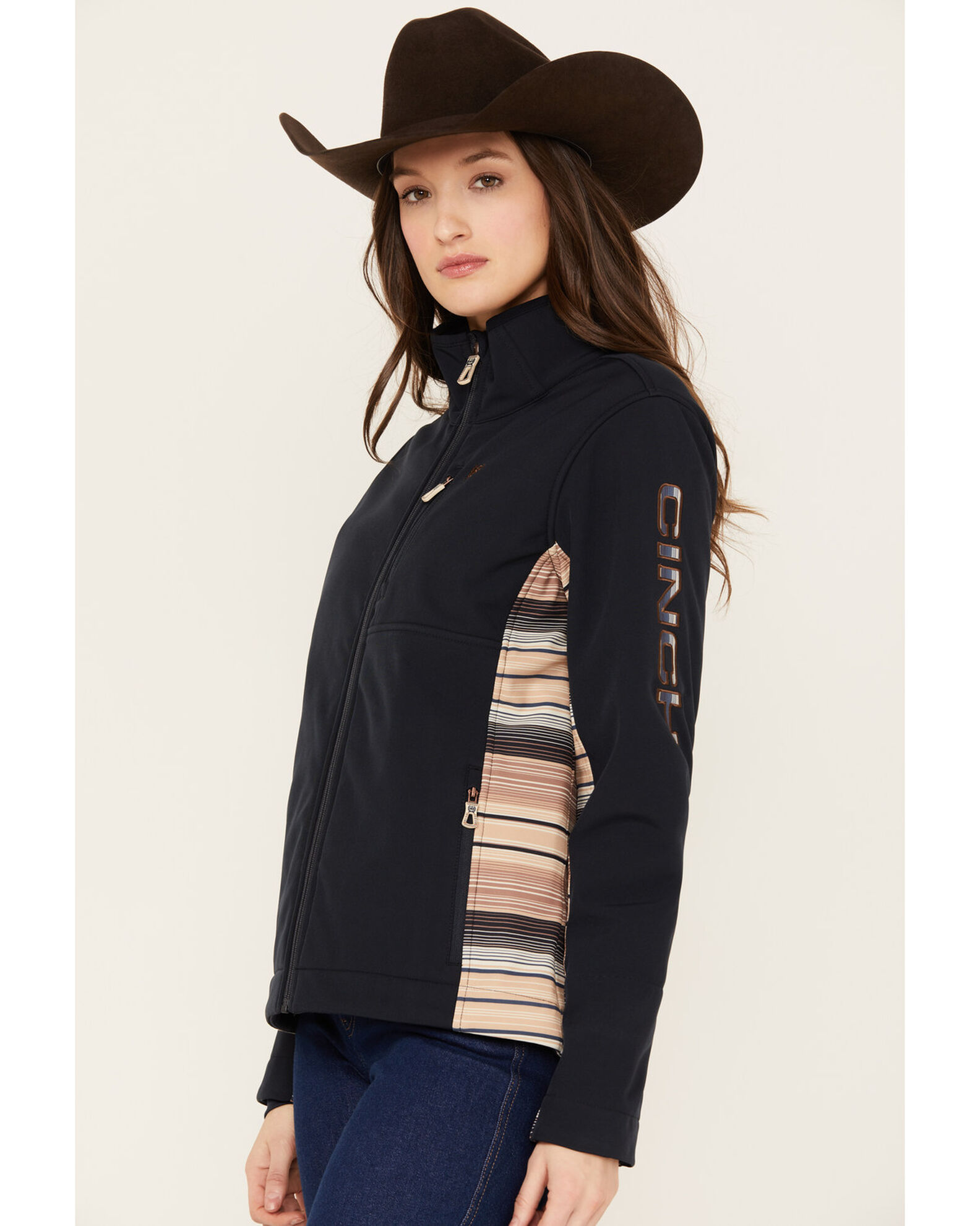 Cinch soft shell jacket womens on sale