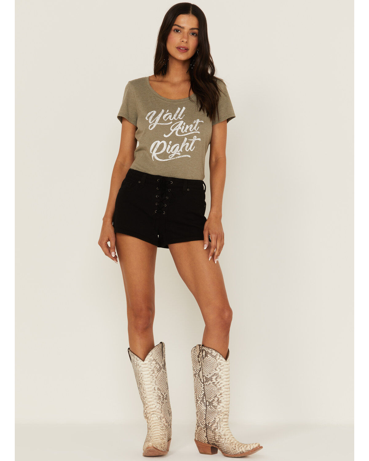 Image #1 - Idyllwind Women's Abilene Mid Rise 3.5" Rebel Shorts, , hi-res