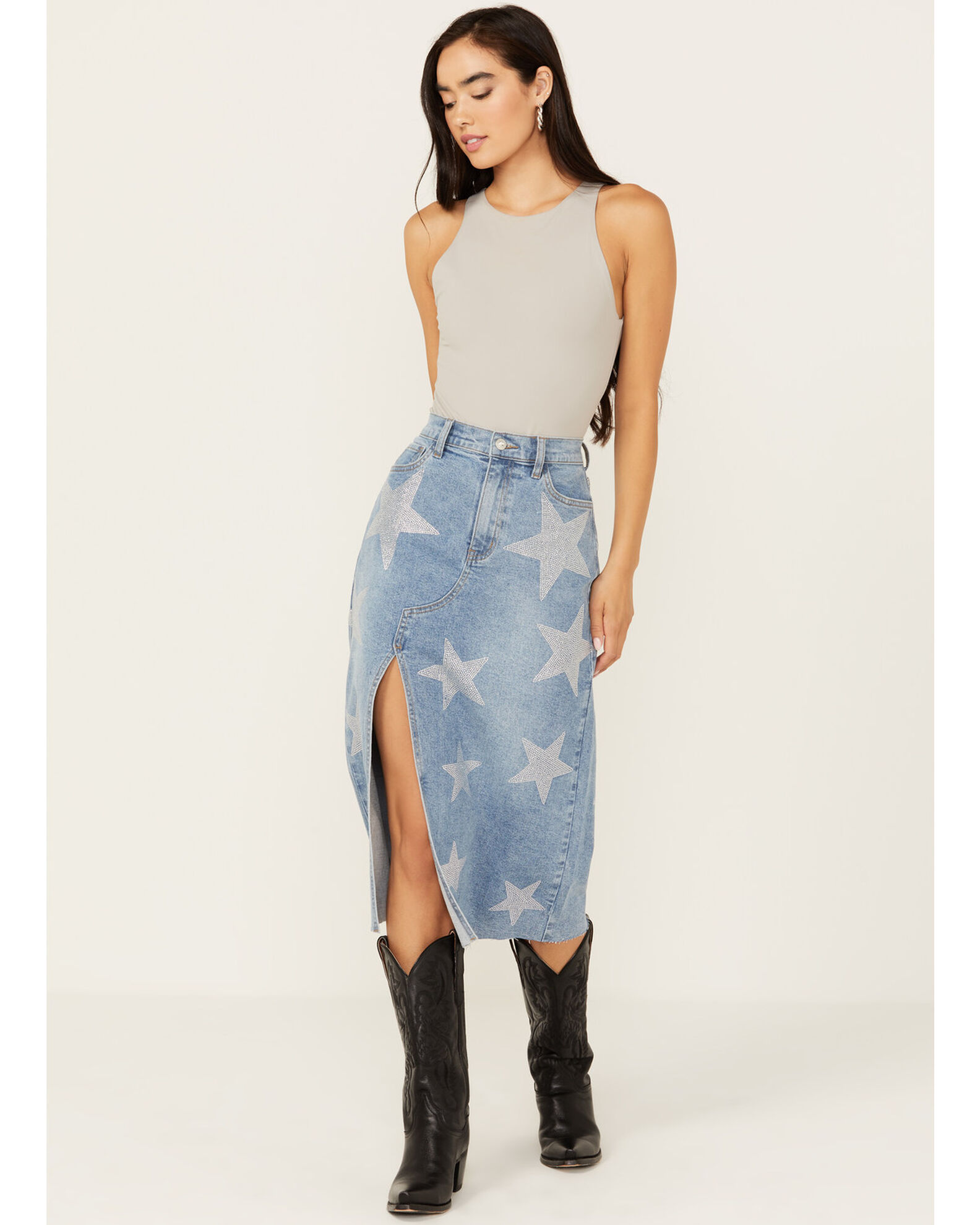 Vibrant Denim Women s Rhinestone Star Medium Wash Mid Length Skirt