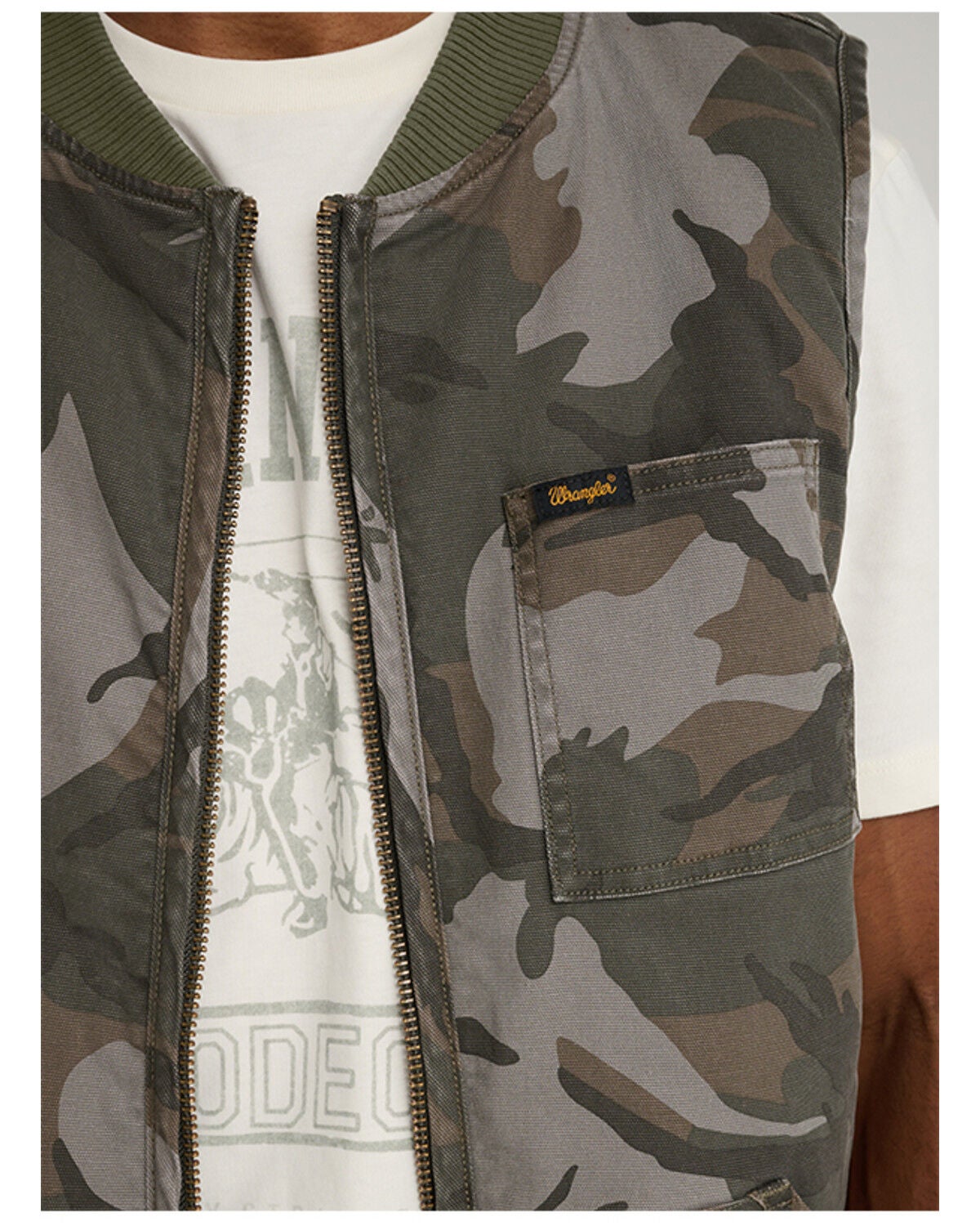 Image #2 - Wrangler X Stranger Things Men's Camo Print Zip-Up Canvas Vest, Camouflage, hi-res
