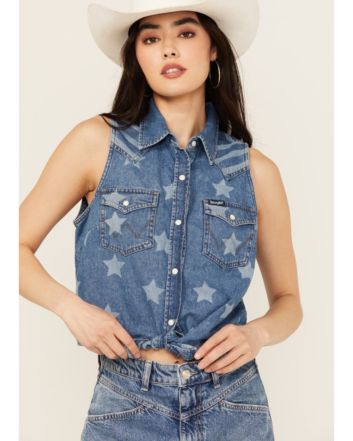 Wrangler Women's Americana Front Tie Sleeveless Snap Western Shirt, Blue, hi-res