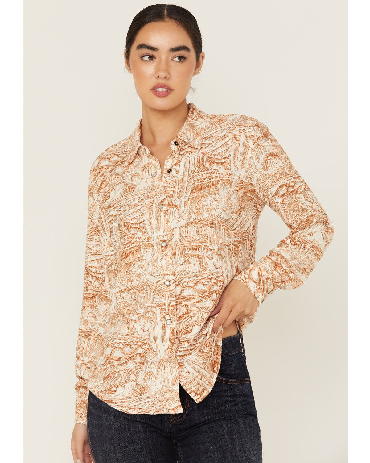 Idyllwind Women's Rockwall Conversation Print Feather Light Long Sleeve Pearl Snap Western Shirt, Caramel, hi-res