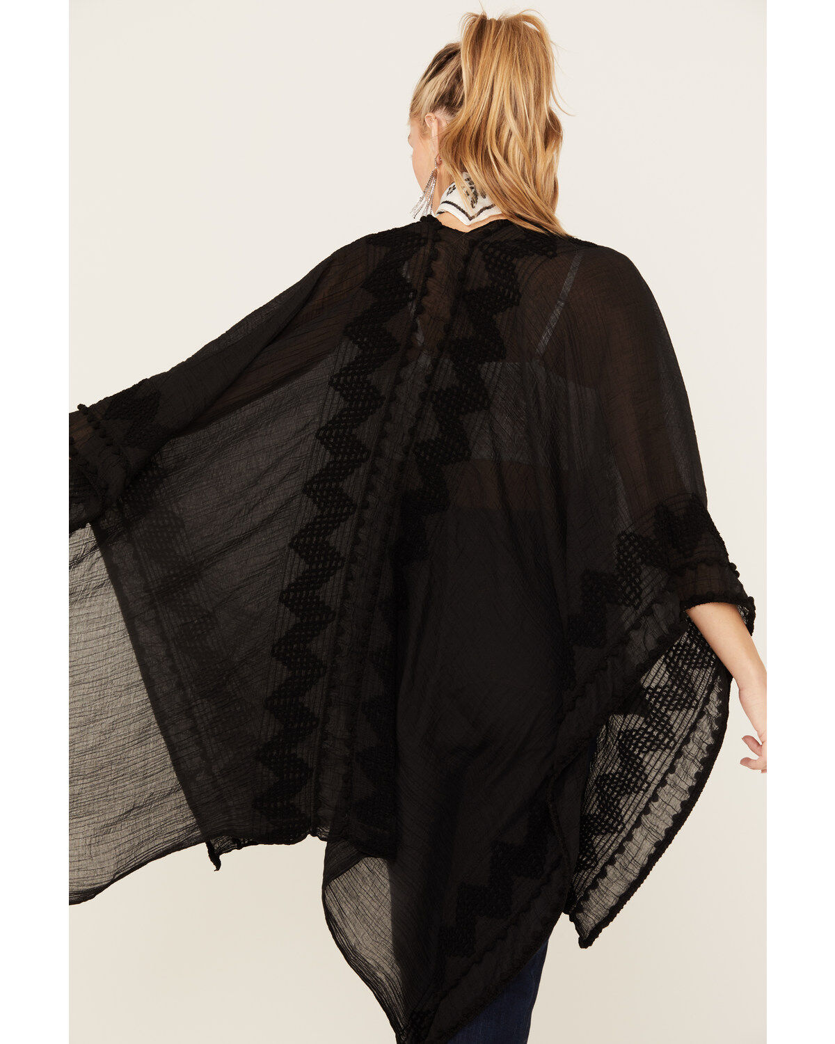 Image #4 - Shyanne Women's Chevron Tassel Chenille Shawl, , hi-res