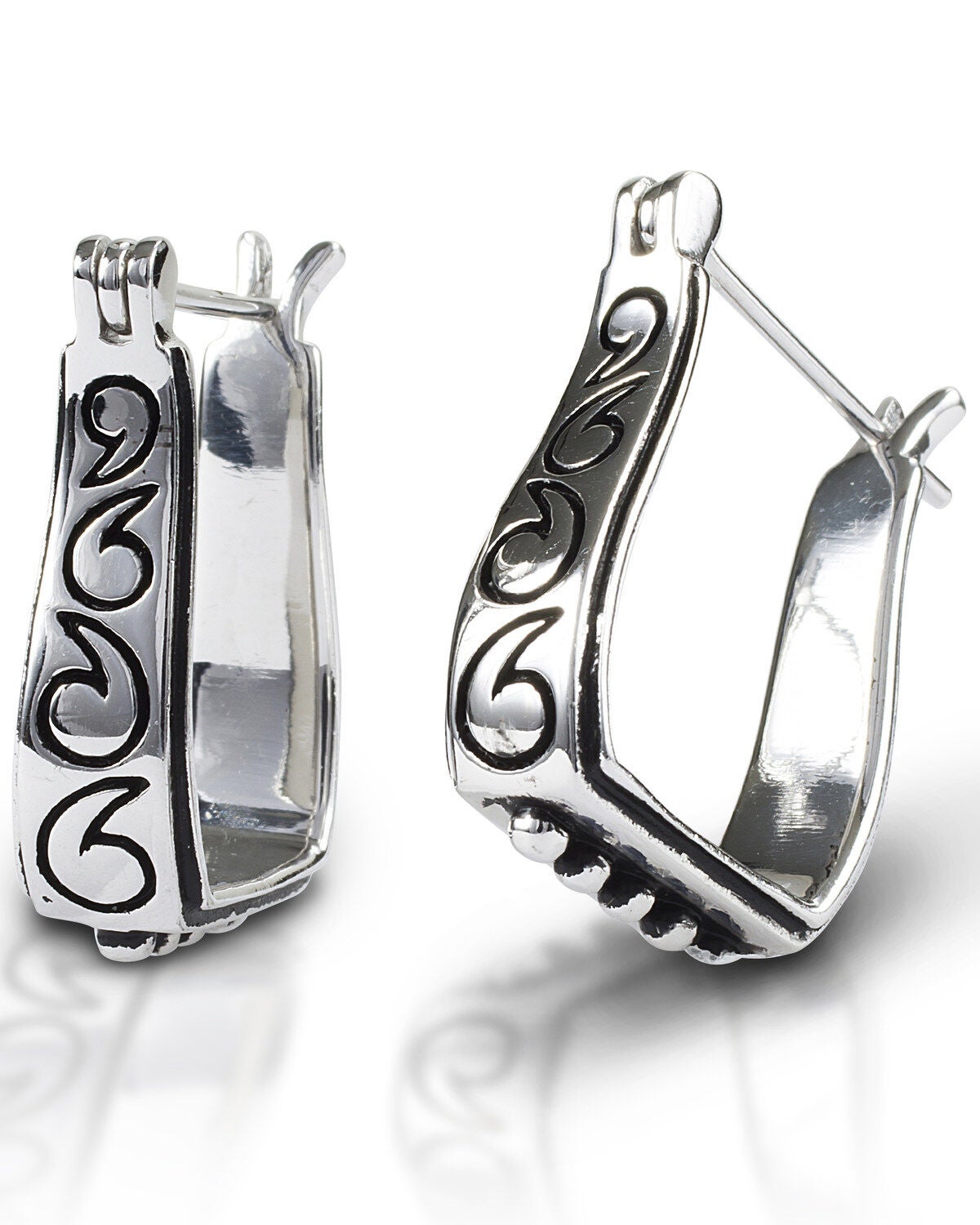 Kelly Herd Women's Engraved Stirrup Earrings, Silver, hi-res
