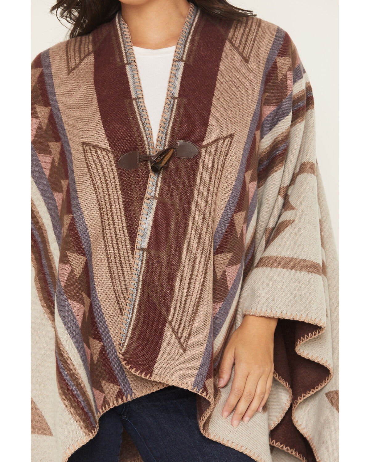 Product Name:  Shyanne Women's Tanager Southwestern Print Clasp Front Shawl