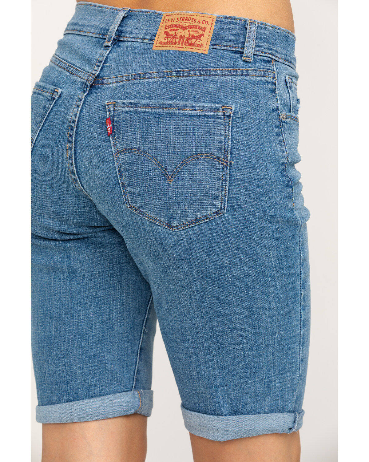 levis light wash shorts