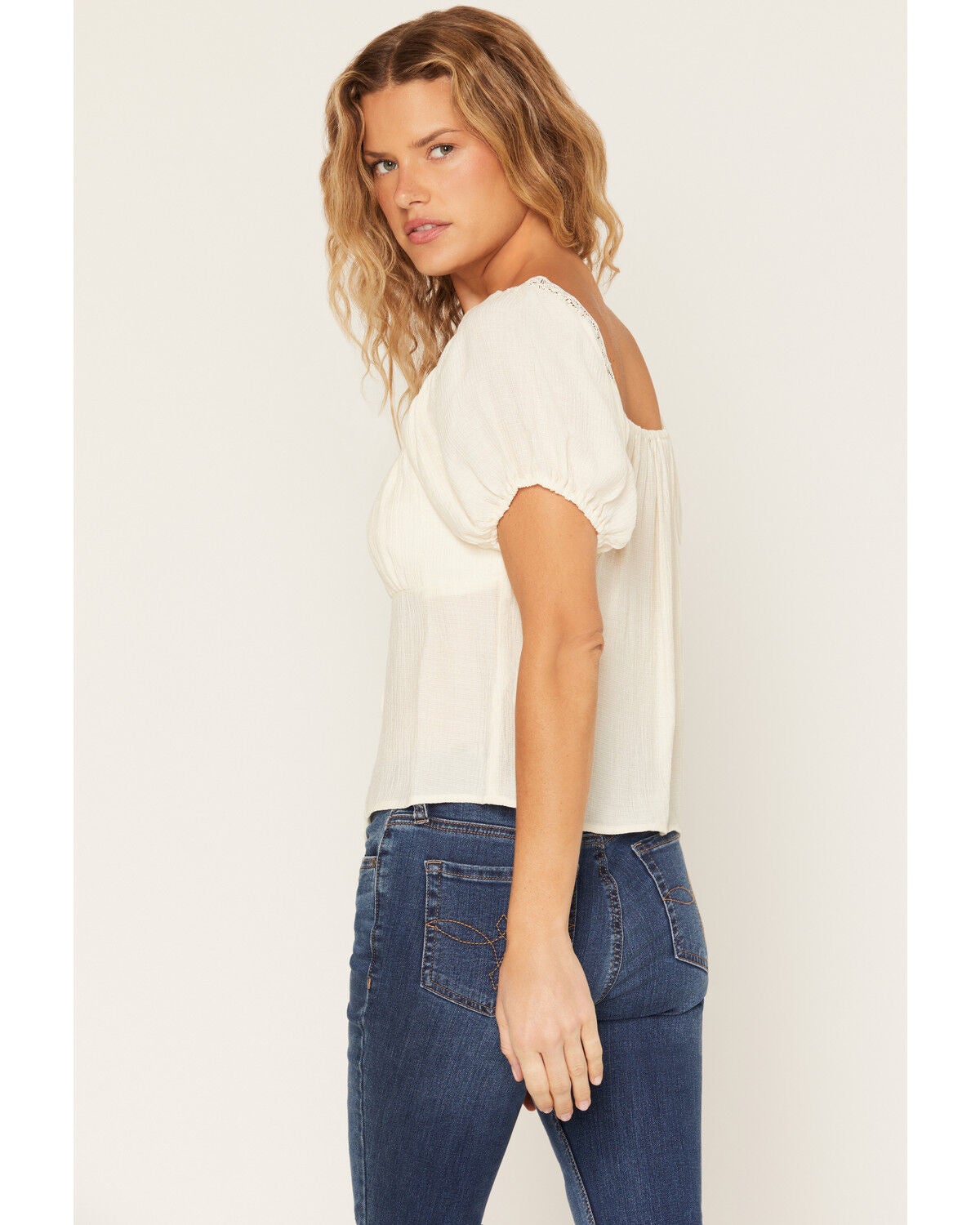 Image #4 - Shyanne Women's Wyatt Lace Trim Short Sleeve Button-Down Short, Beige, hi-res
