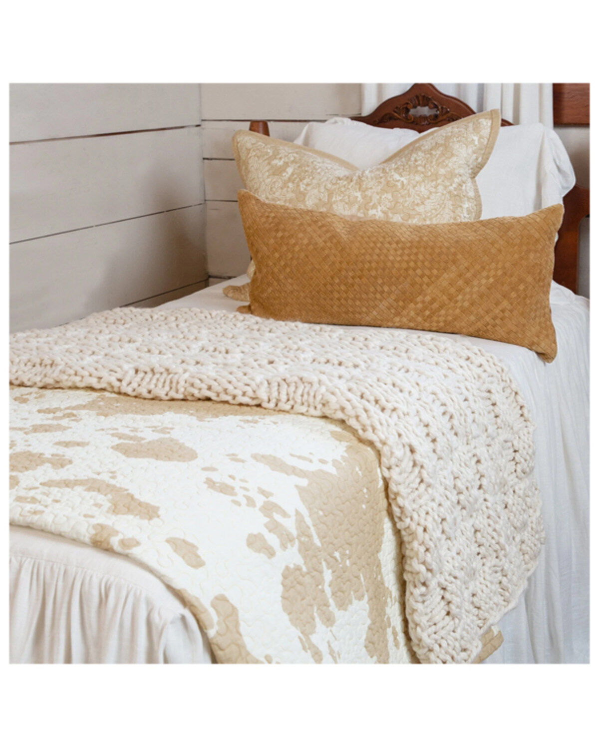 Image #3 - HiEnd Accents Elsa Light Tan Cowhide Reversible 3-Piece King Quilt Set, Tan, hi-res