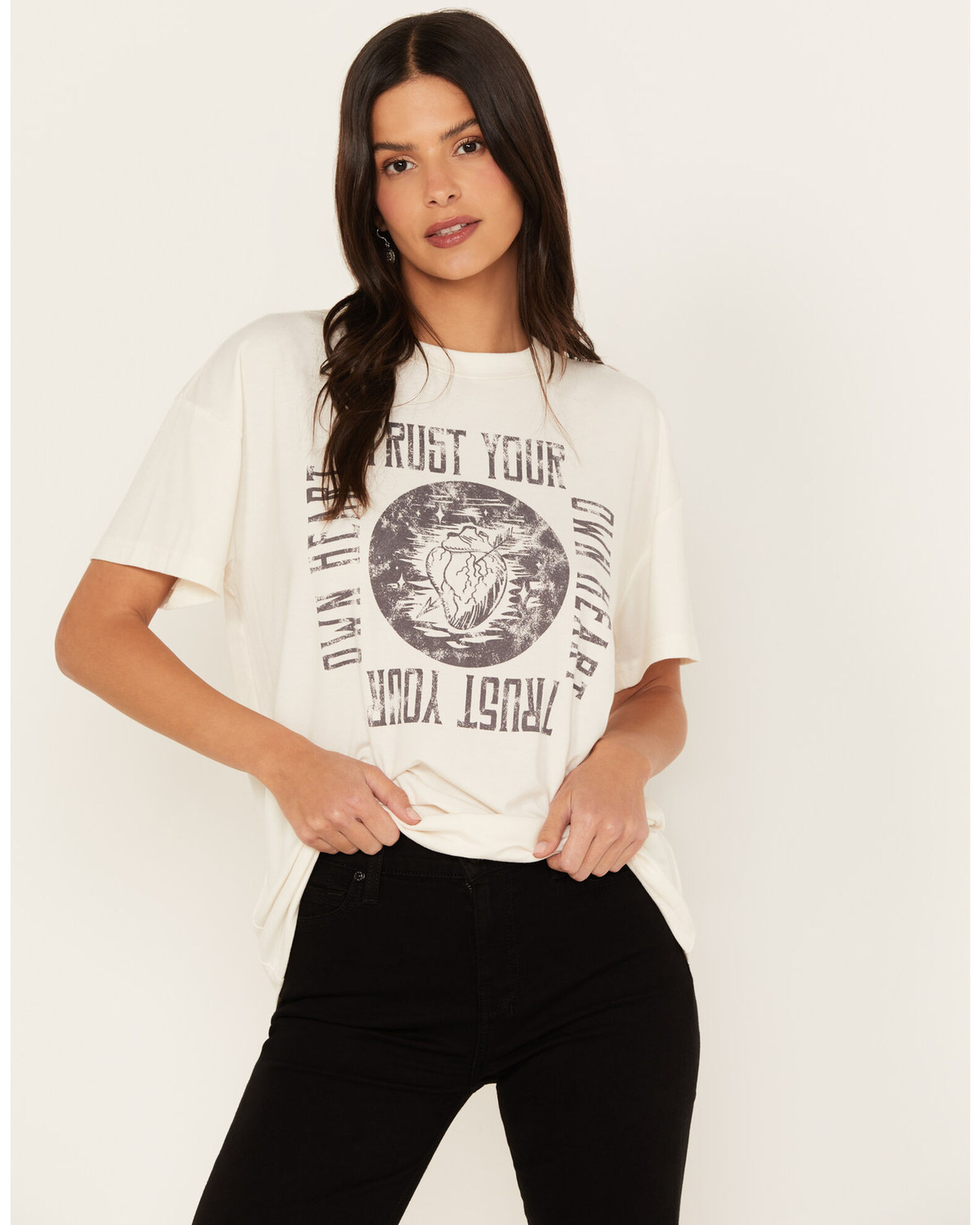 Cleo + Wolf Women's Trust Your Own Heart Oversized Graphic Tee