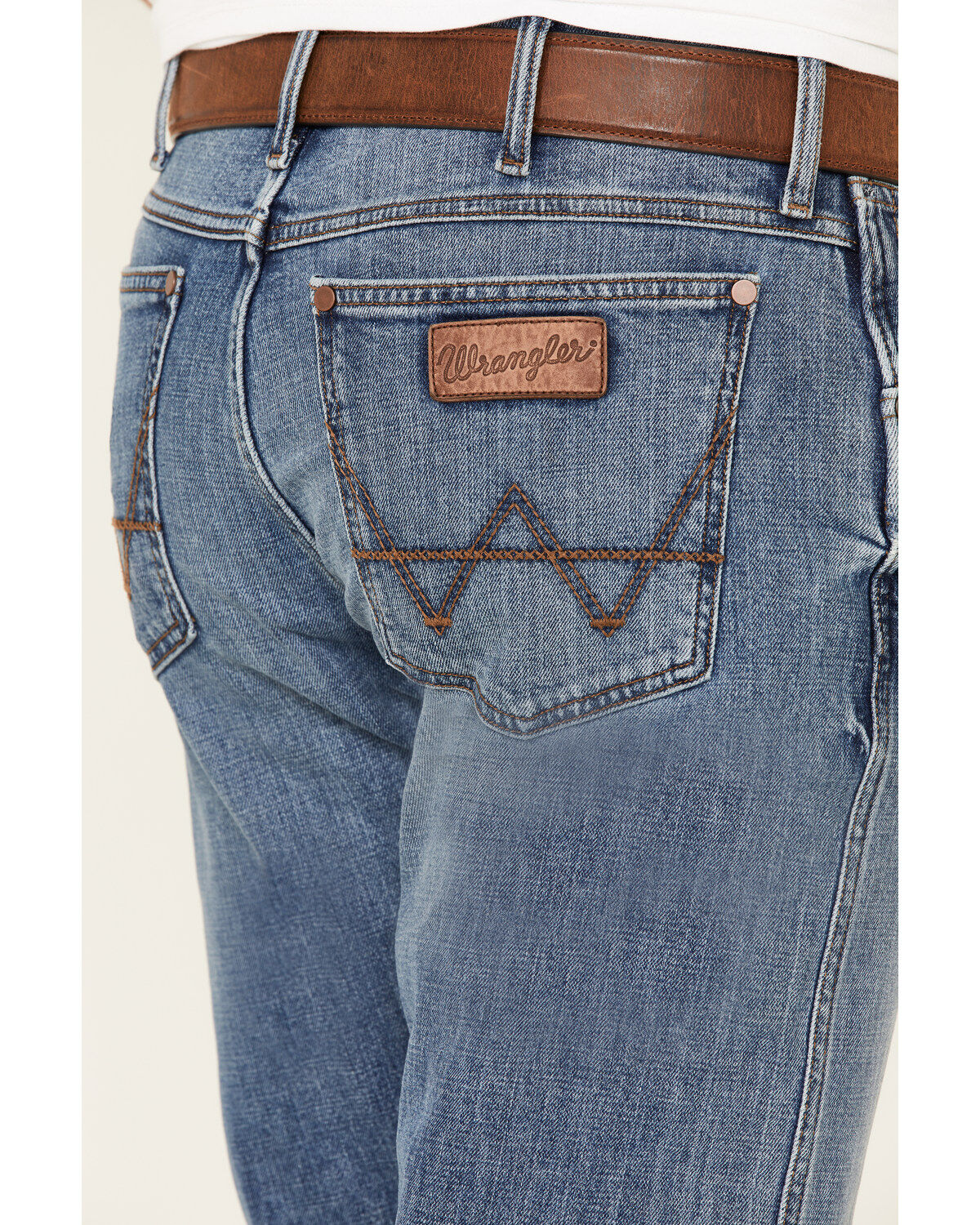 Image #4 - Wrangler Retro Men's Linville Light Stretch Slim Straight Jeans - Long , , hi-res