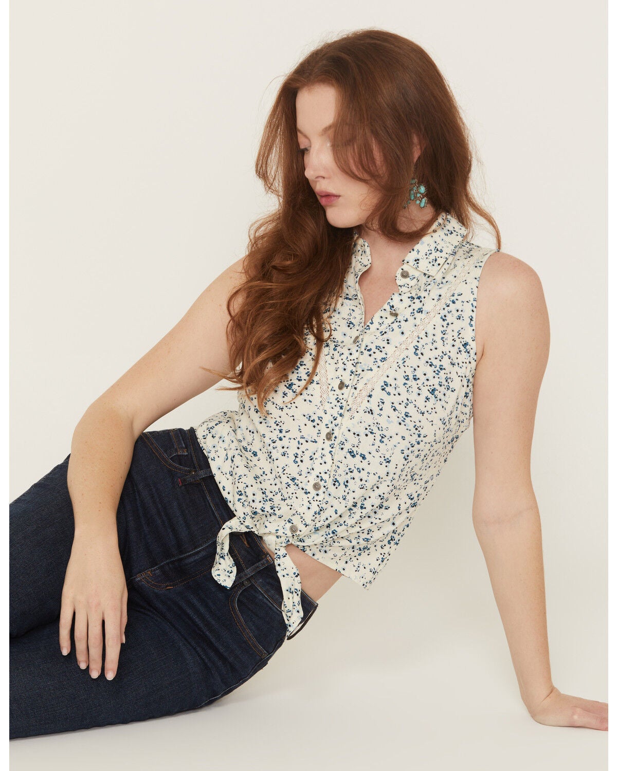 Idyllwind Women's Saffron Floral Print Sleeveless Button-Down Western Shirt, Cream, hi-res