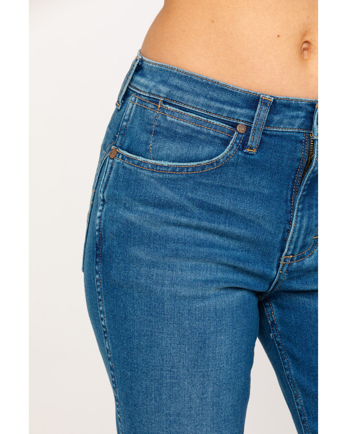 wrangler modern women's dark western yoke flare river jeans