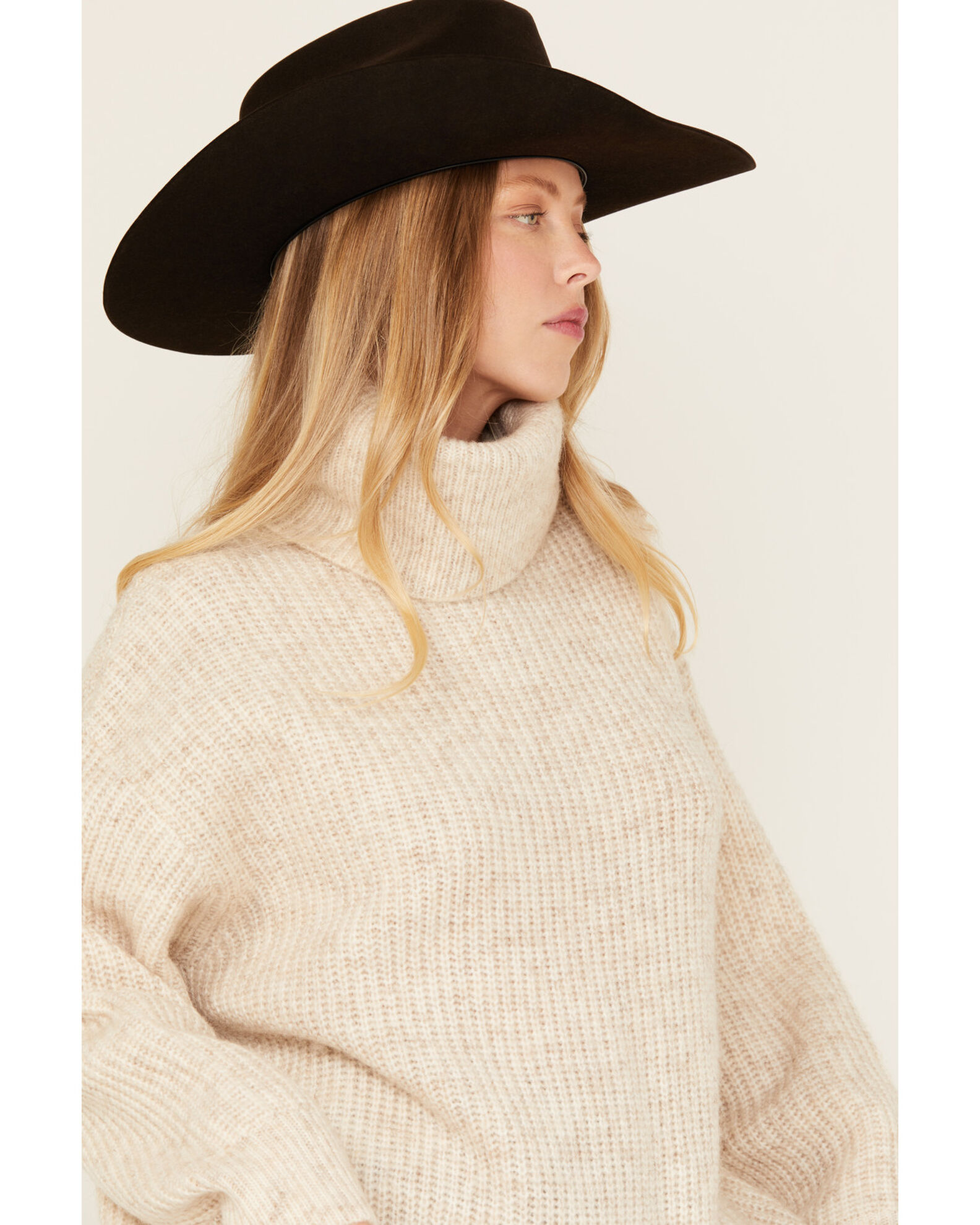 Cleo Wolf Women s Oversized Turtleneck Sweater Boot Barn