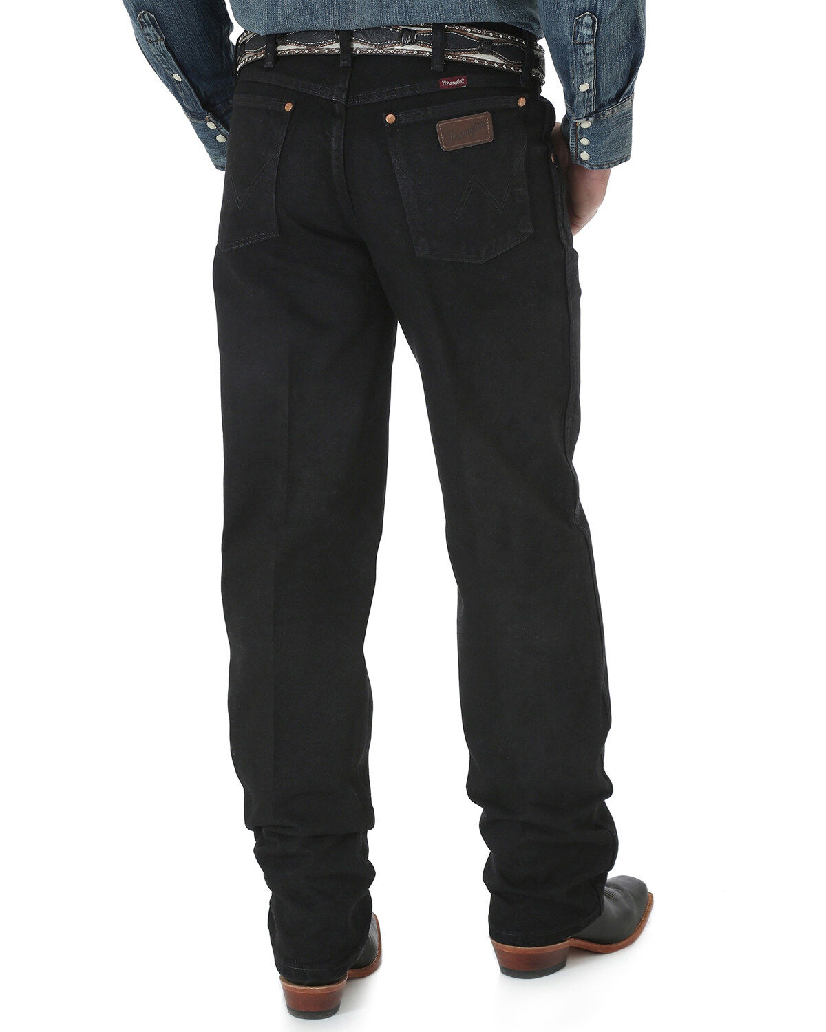 wrangler black relaxed jeans