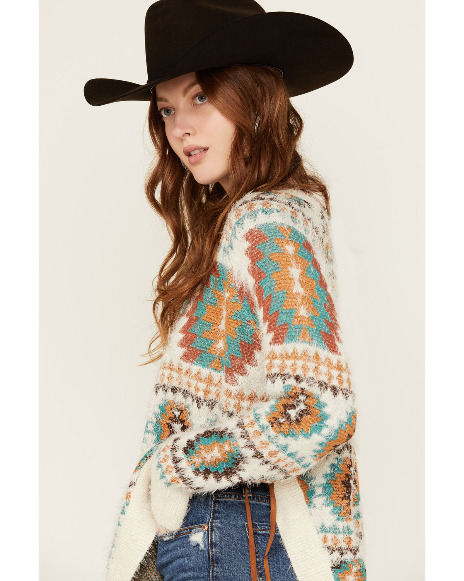 Cotton & Rye Women's Southwestern Print Eyelash Round Bottom Sweater