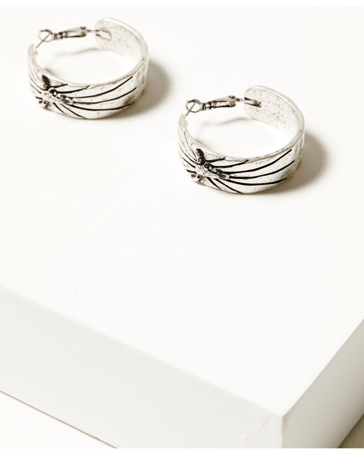 Idyllwind Women's Austin Steer Head Hoop Earrings, Silver, hi-res