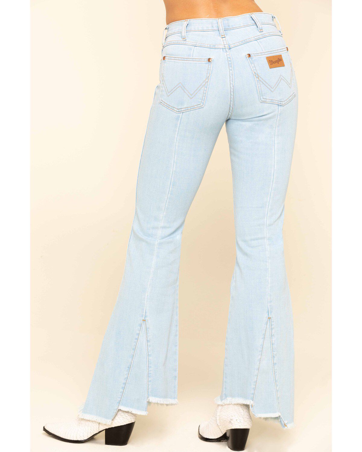 wrangler women's heritage seamed light flare jeans