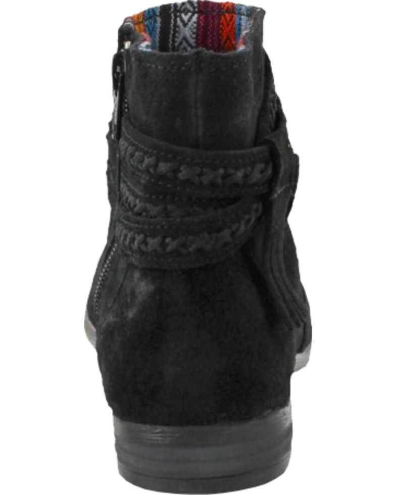 Minnetonka Women S Dixon Booties Round Toe Boot Barn