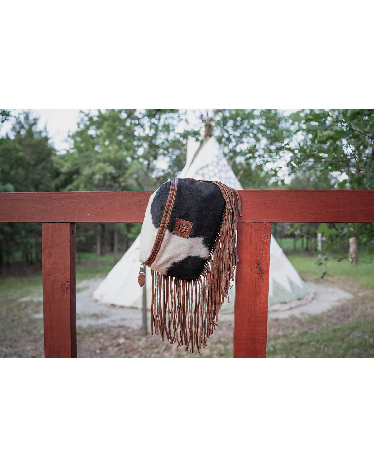STS Ranchwear By Carroll Women's Indie Cowhide Hildy Belt Bag
