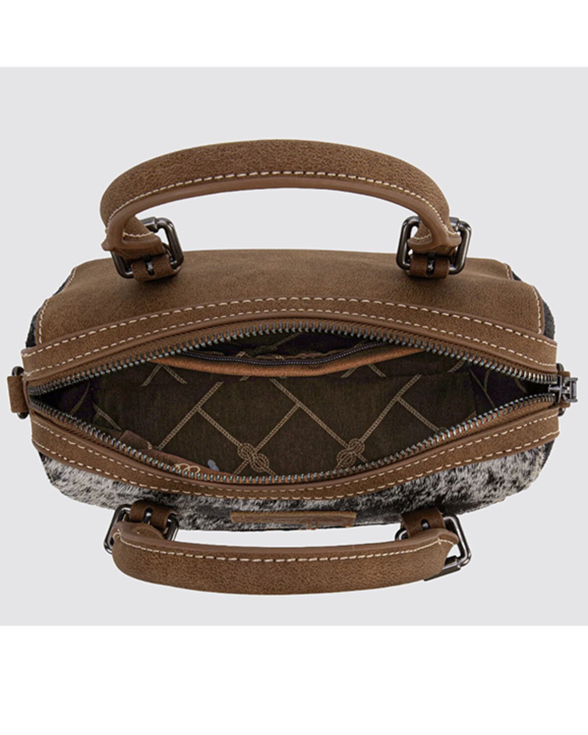 Product Name:  Wrangler Women's Genuine Cowhide Tooled Barrel Crossbody Bag