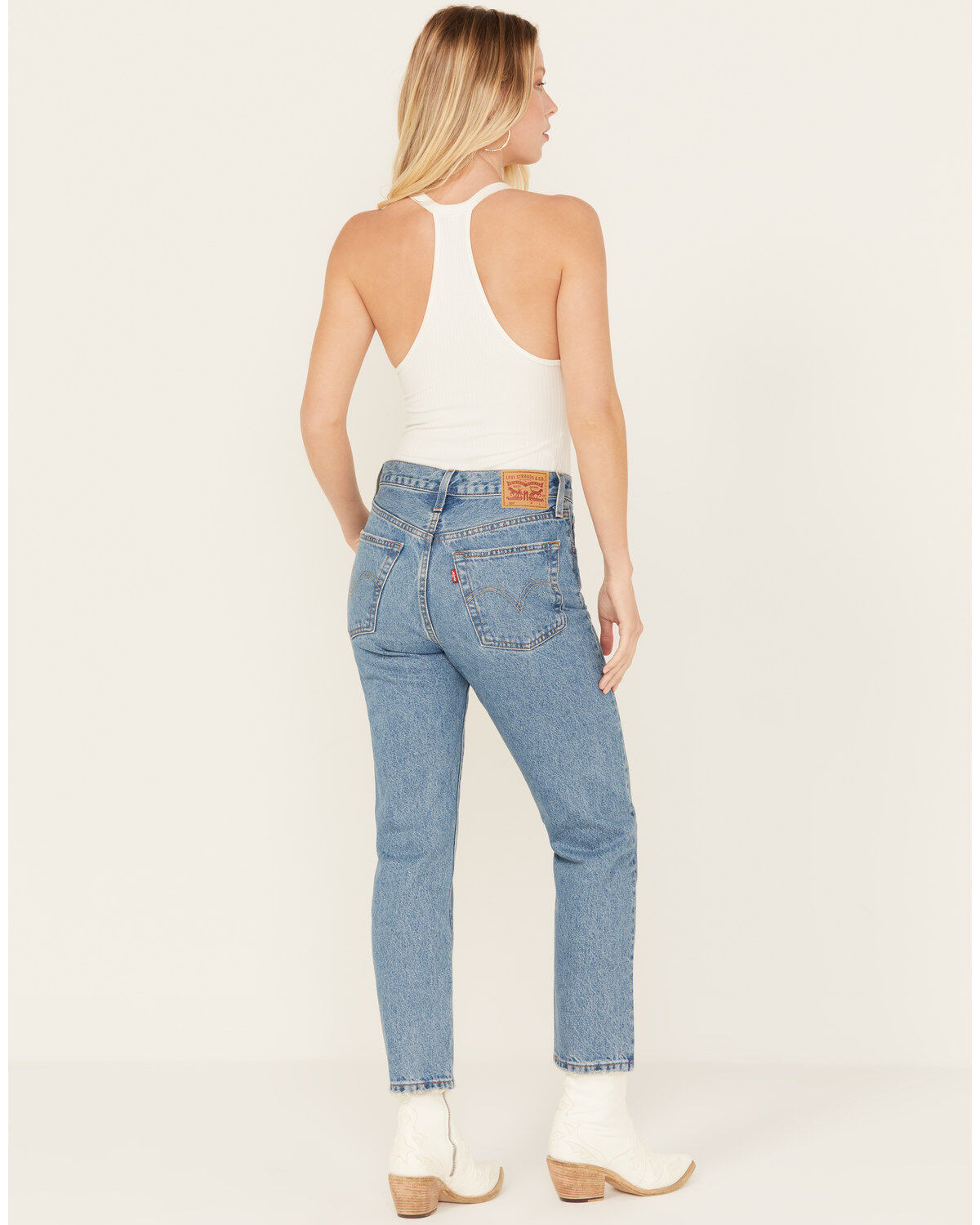 Image #3 - Levi's Women's Medium Wash High Rise Oxnard Athens Pushed 501 Cropped Jeans, Medium Wash, hi-res