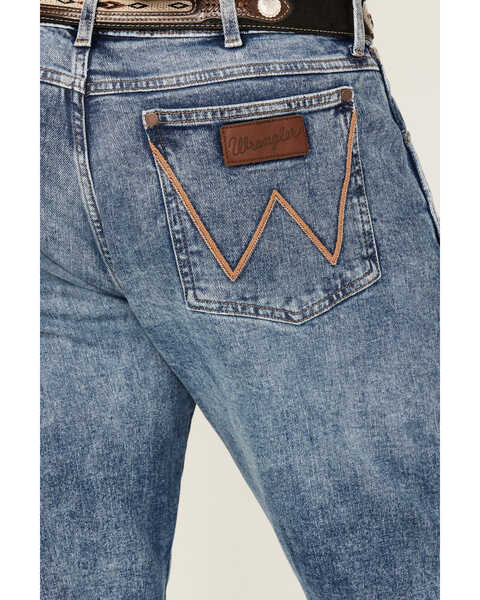 Image #4 - Wrangler Retro Men's Medium Wash Applewood Slim Straight Stretch Denim Jeans - Tall , Medium Wash, hi-res