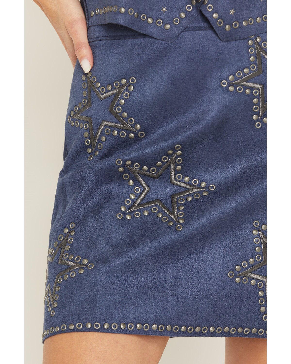 Idyllwind Women's Starview Studded Faux Suede Mini Skirt