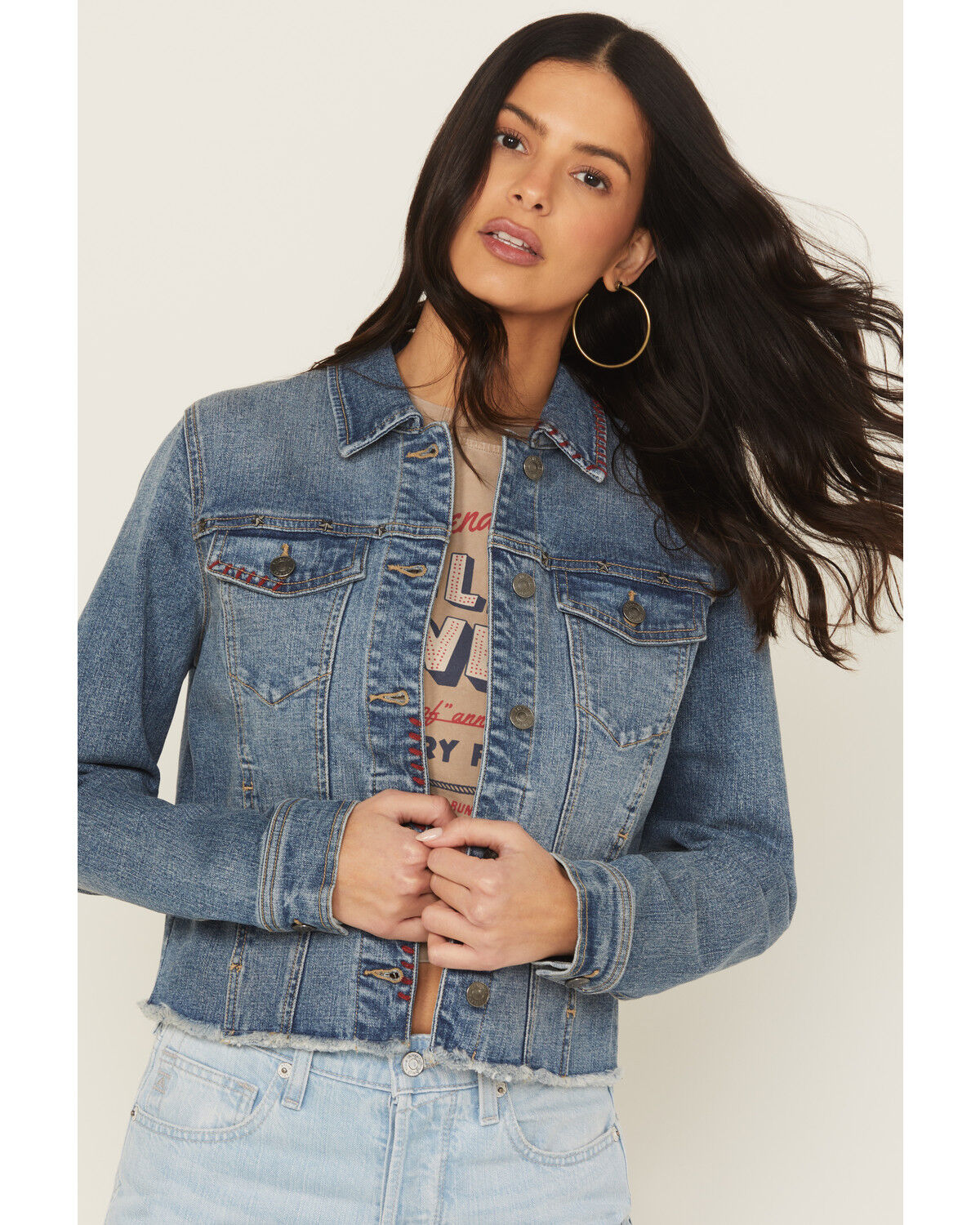 Image #4 - Shyanne Women's Ellis Americana Cropped Trucker Jacket, Medium Wash, hi-res